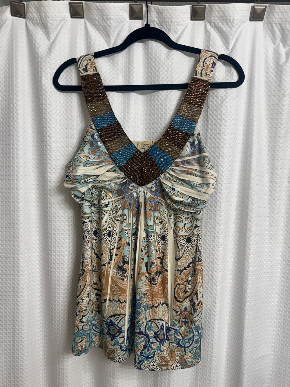 ONE WORLD Beaded V-Neck Paisley Top in Blue, Cream and Tan - Medium
